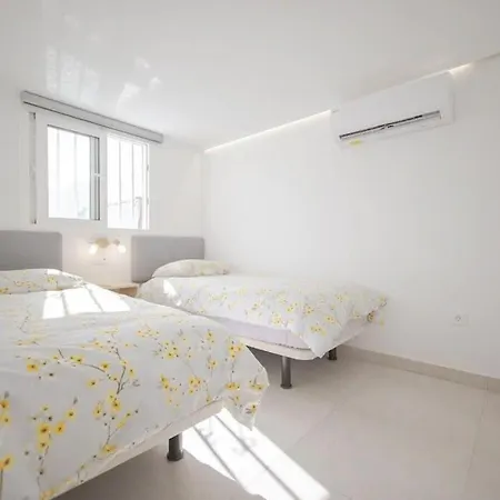 Villa Renata With Private Heated Pool And Hot Tub *