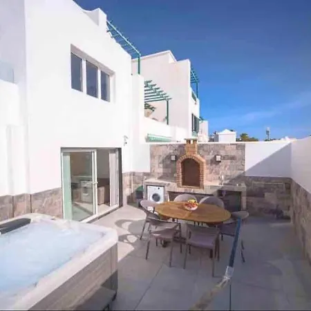 Renata With Private Heated Pool And Hot Tub